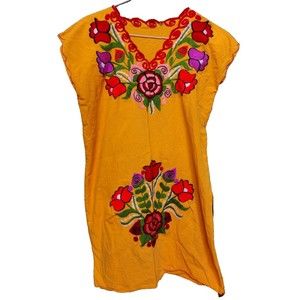 Mexican Embroidered Top Colorful Size Medium Boho Hippie Festival